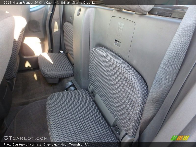 Brilliant Silver / Graphite 2015 Nissan Frontier SV King Cab 4x4