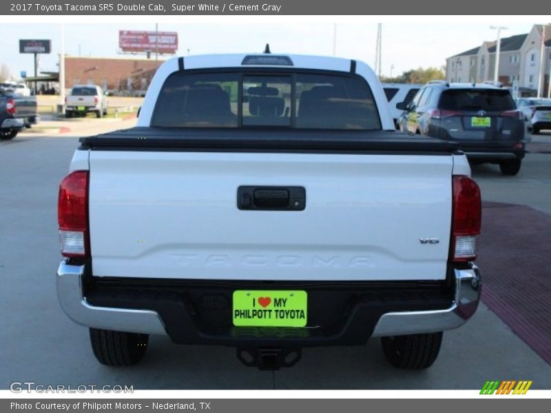 Super White / Cement Gray 2017 Toyota Tacoma SR5 Double Cab