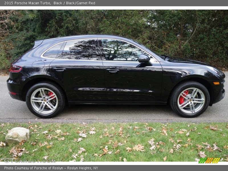 Black / Black/Garnet Red 2015 Porsche Macan Turbo