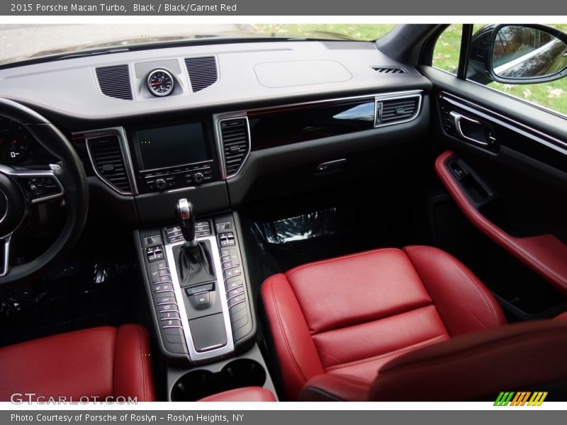 Black / Black/Garnet Red 2015 Porsche Macan Turbo