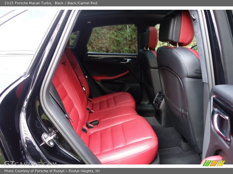 Black / Black/Garnet Red 2015 Porsche Macan Turbo