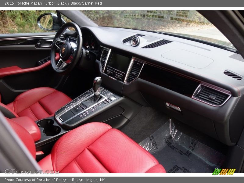 Black / Black/Garnet Red 2015 Porsche Macan Turbo