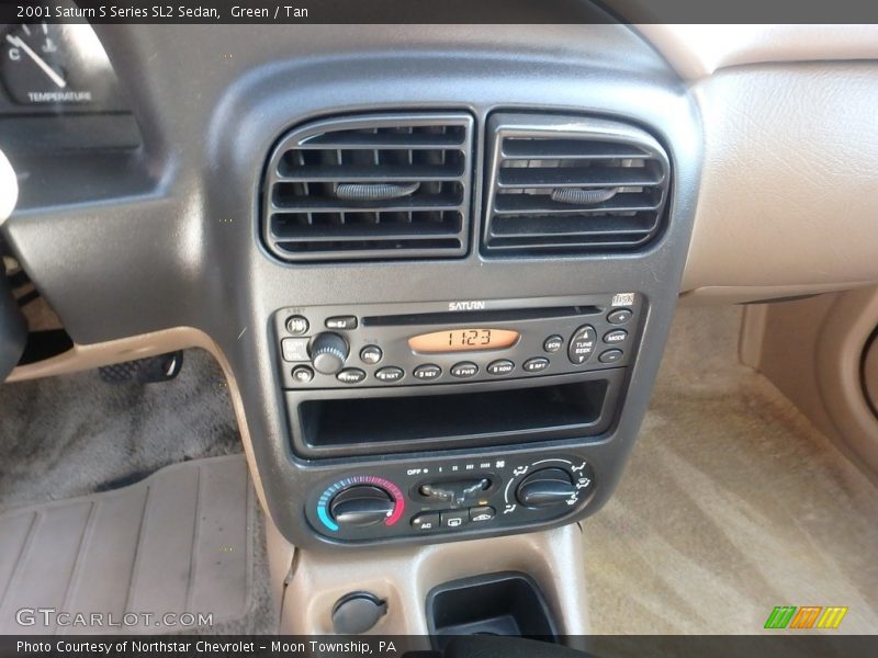 Green / Tan 2001 Saturn S Series SL2 Sedan