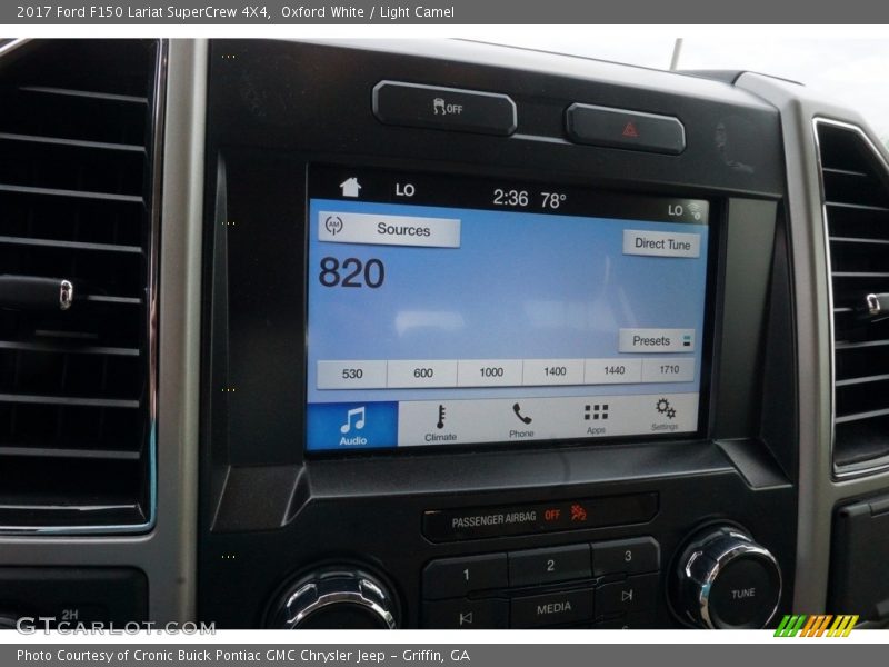 Oxford White / Light Camel 2017 Ford F150 Lariat SuperCrew 4X4