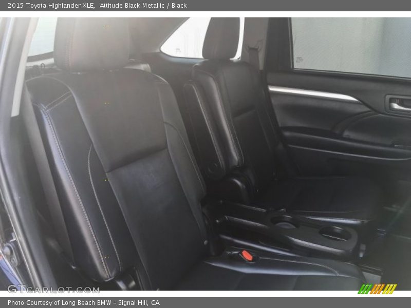 Attitude Black Metallic / Black 2015 Toyota Highlander XLE