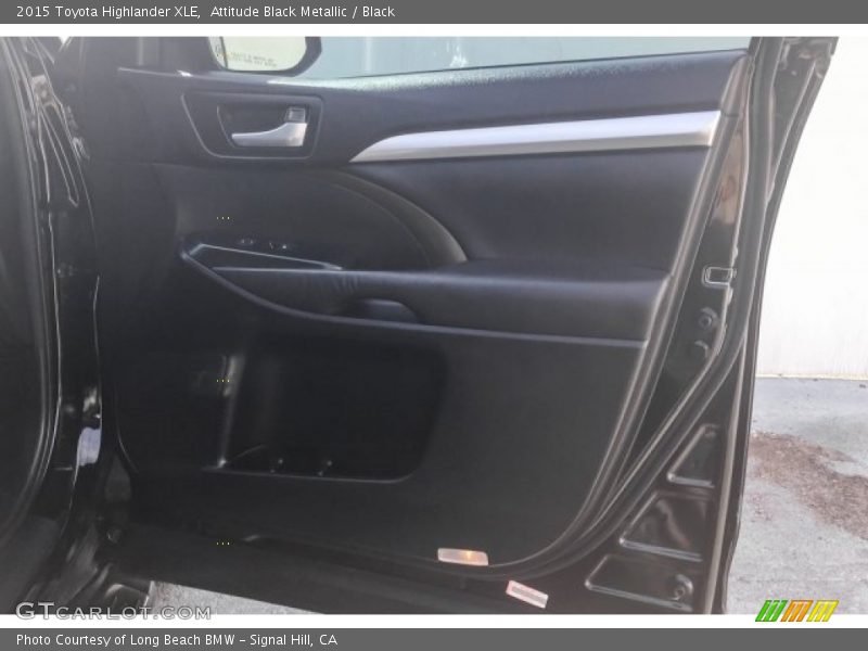Attitude Black Metallic / Black 2015 Toyota Highlander XLE