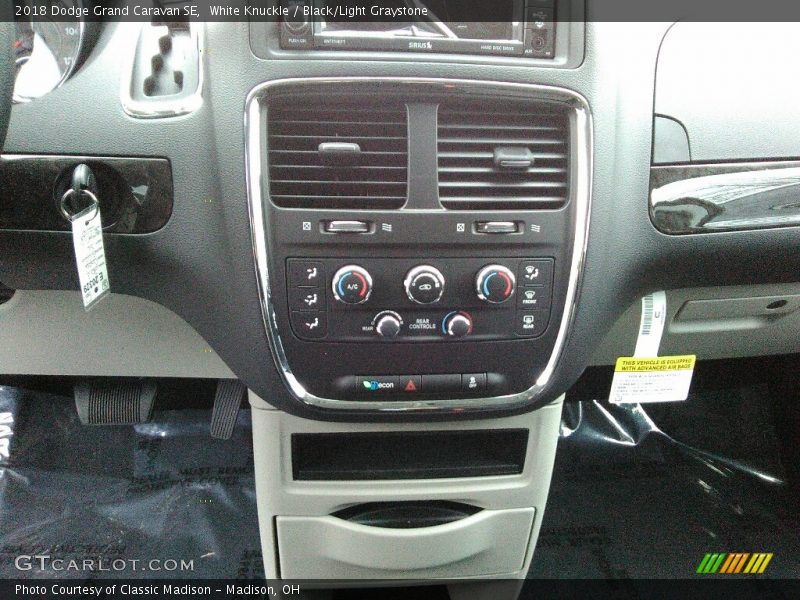 White Knuckle / Black/Light Graystone 2018 Dodge Grand Caravan SE