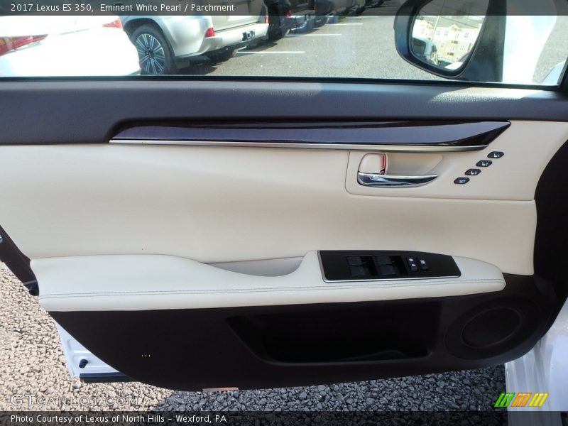 Eminent White Pearl / Parchment 2017 Lexus ES 350