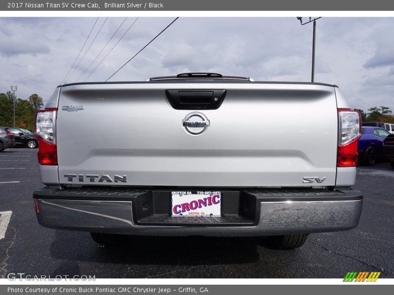 Brilliant Silver / Black 2017 Nissan Titan SV Crew Cab