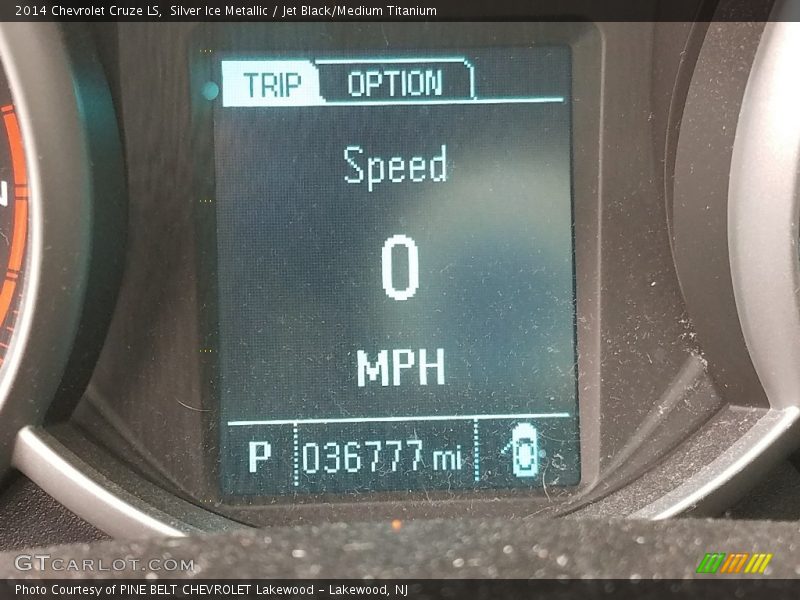 Silver Ice Metallic / Jet Black/Medium Titanium 2014 Chevrolet Cruze LS