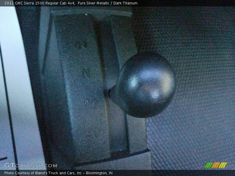 Pure Silver Metallic / Dark Titanium 2011 GMC Sierra 1500 Regular Cab 4x4