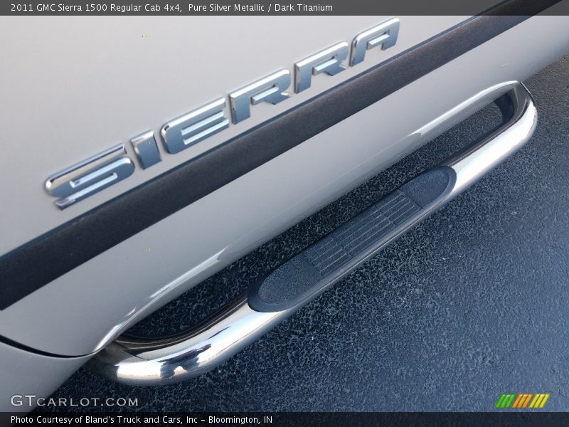 Pure Silver Metallic / Dark Titanium 2011 GMC Sierra 1500 Regular Cab 4x4