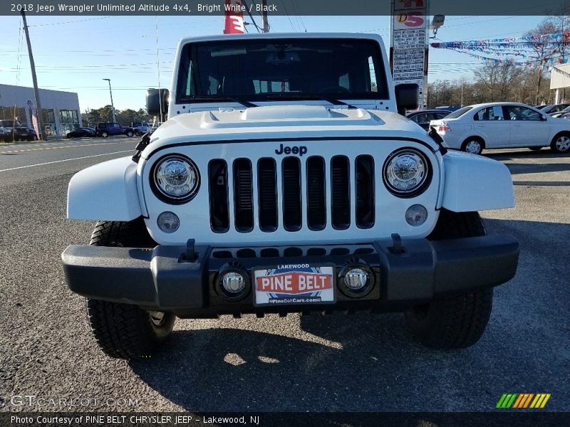Bright White / Black 2018 Jeep Wrangler Unlimited Altitude 4x4