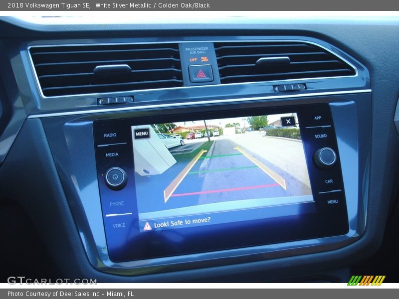 Controls of 2018 Tiguan SE