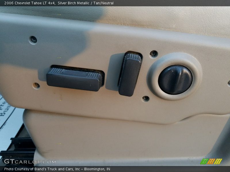Silver Birch Metallic / Tan/Neutral 2006 Chevrolet Tahoe LT 4x4