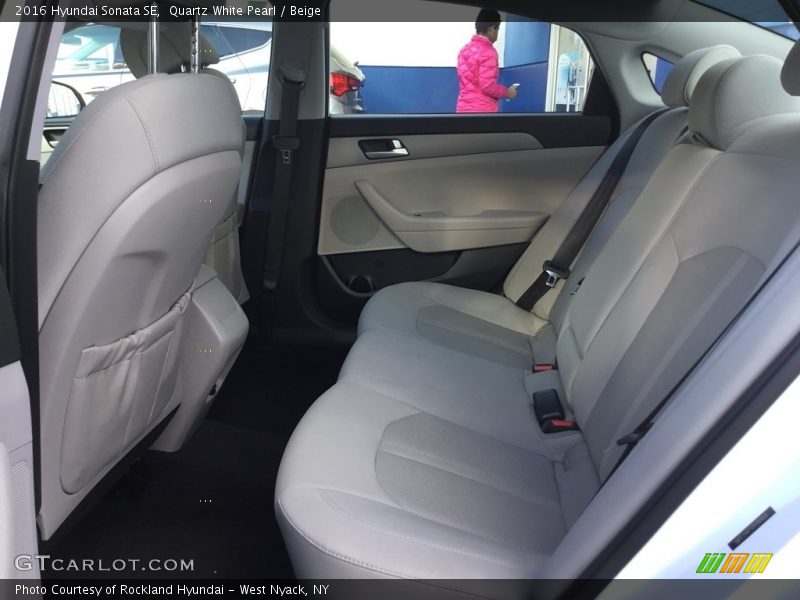 Quartz White Pearl / Beige 2016 Hyundai Sonata SE