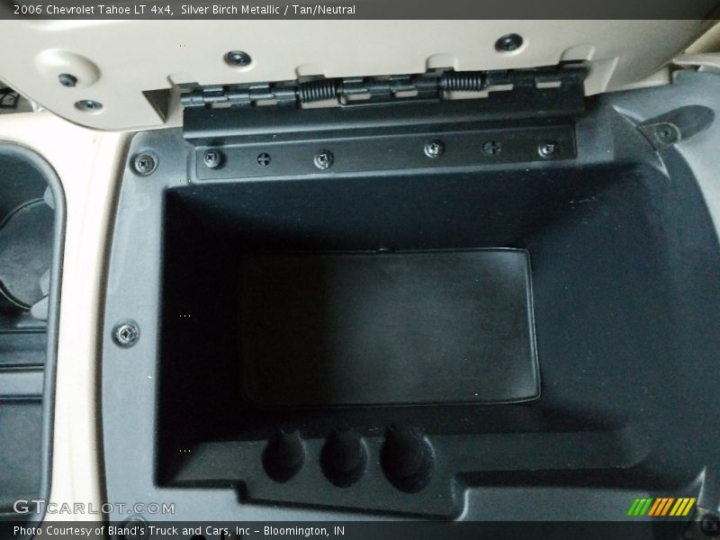 Silver Birch Metallic / Tan/Neutral 2006 Chevrolet Tahoe LT 4x4