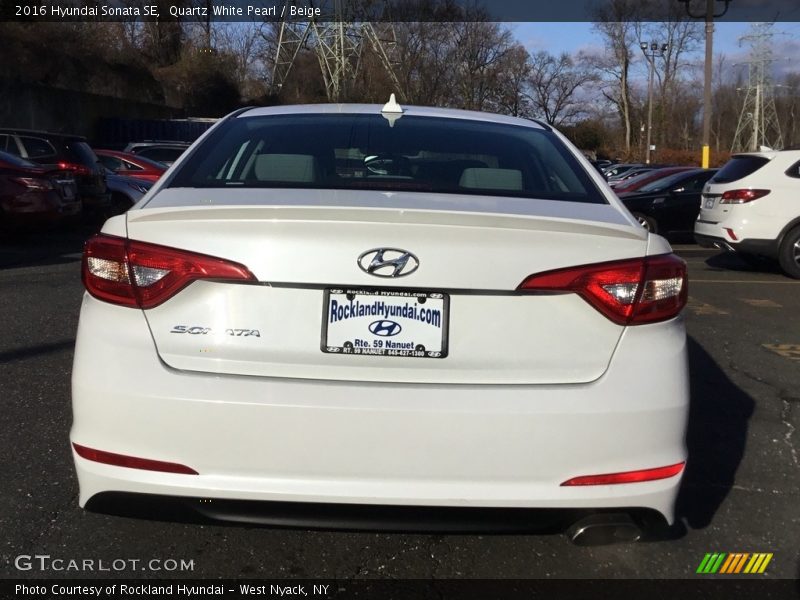 Quartz White Pearl / Beige 2016 Hyundai Sonata SE