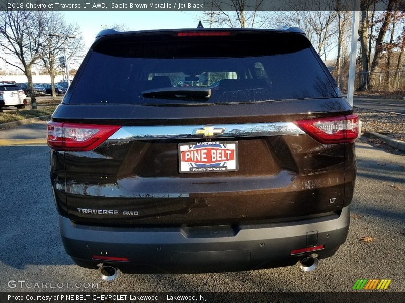 Sable Brown Metallic / Jet Black 2018 Chevrolet Traverse LT AWD