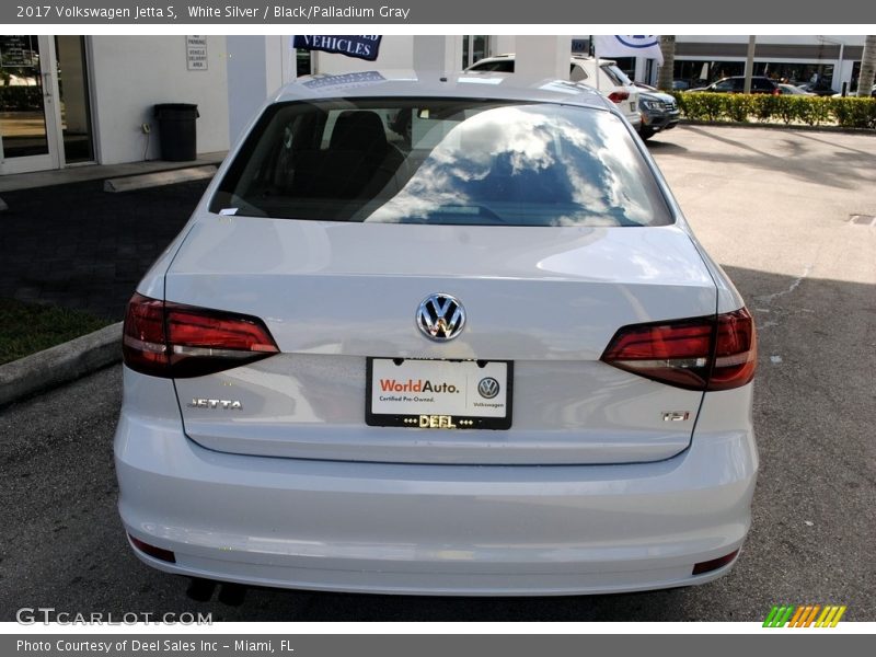 White Silver / Black/Palladium Gray 2017 Volkswagen Jetta S