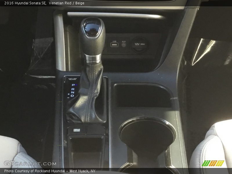Venetian Red / Beige 2016 Hyundai Sonata SE