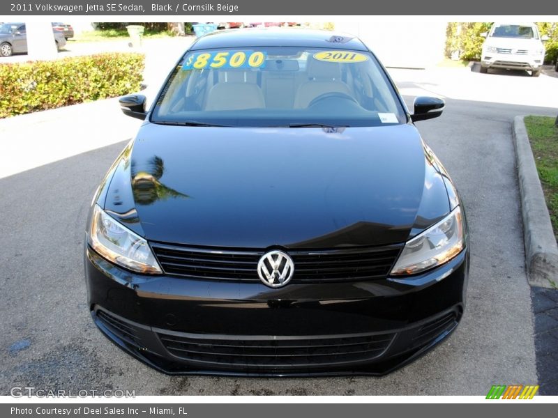 Black / Cornsilk Beige 2011 Volkswagen Jetta SE Sedan