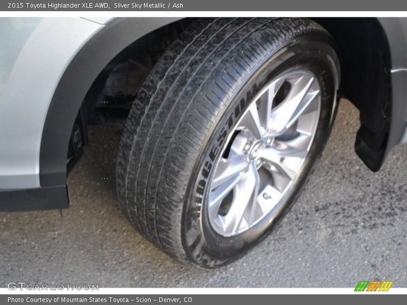 Silver Sky Metallic / Ash 2015 Toyota Highlander XLE AWD