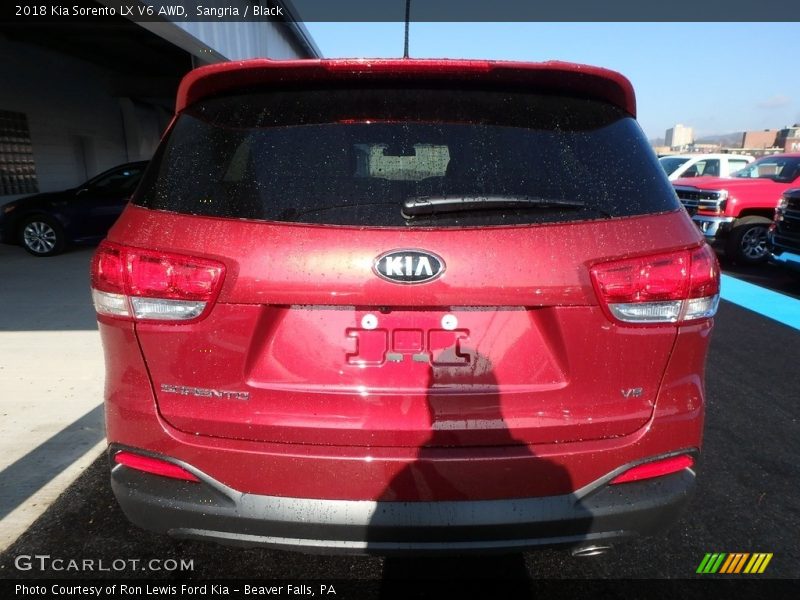 Sangria / Black 2018 Kia Sorento LX V6 AWD