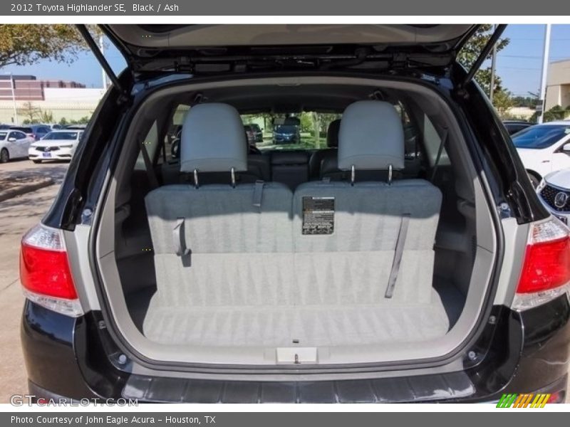 Black / Ash 2012 Toyota Highlander SE