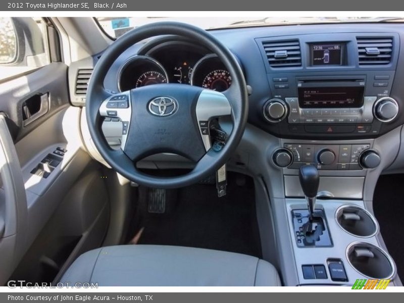 Black / Ash 2012 Toyota Highlander SE