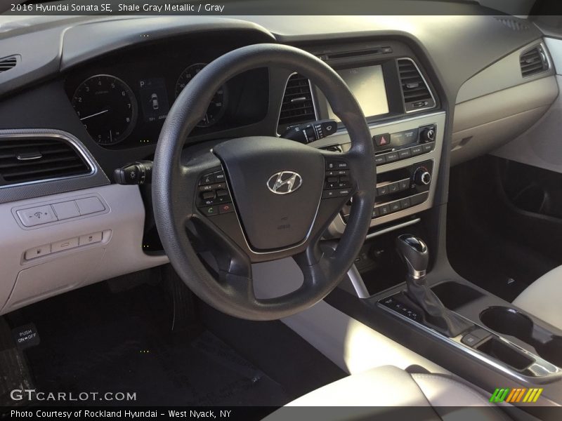 Shale Gray Metallic / Gray 2016 Hyundai Sonata SE