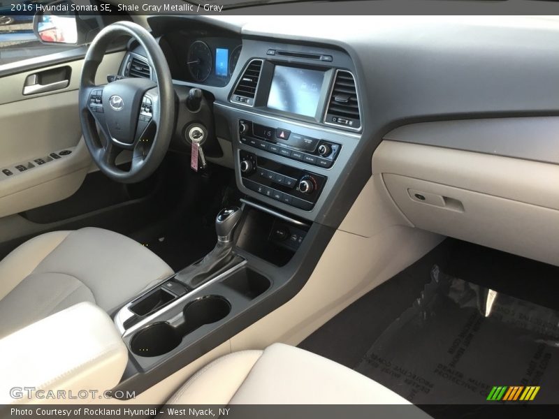 Shale Gray Metallic / Gray 2016 Hyundai Sonata SE
