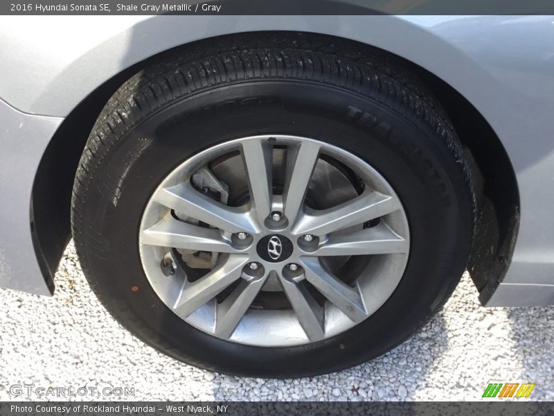 Shale Gray Metallic / Gray 2016 Hyundai Sonata SE