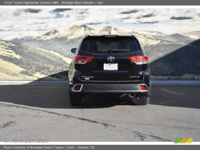 Midnight Black Metallic / Ash 2018 Toyota Highlander Limited AWD