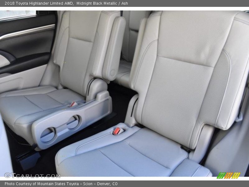 Midnight Black Metallic / Ash 2018 Toyota Highlander Limited AWD