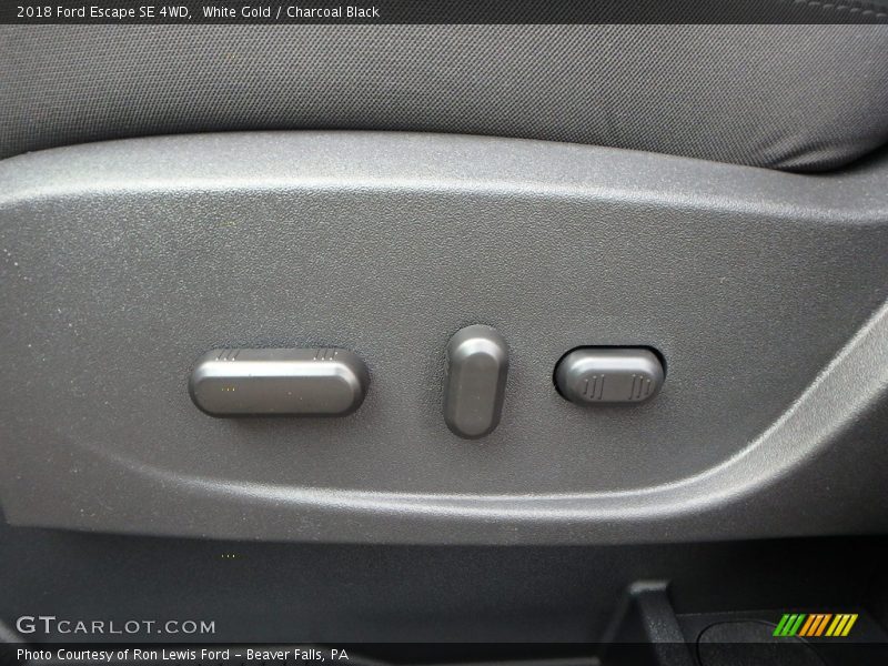 White Gold / Charcoal Black 2018 Ford Escape SE 4WD