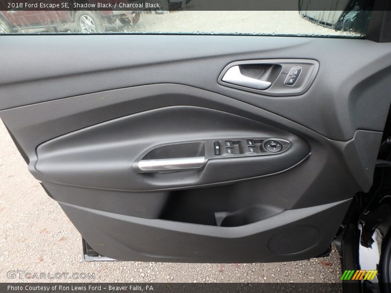 Shadow Black / Charcoal Black 2018 Ford Escape SE