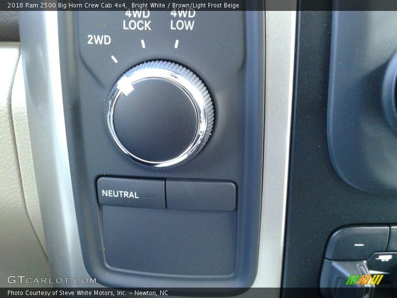 Bright White / Brown/Light Frost Beige 2018 Ram 2500 Big Horn Crew Cab 4x4