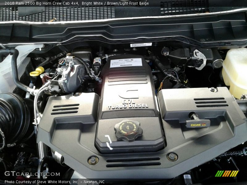 Bright White / Brown/Light Frost Beige 2018 Ram 2500 Big Horn Crew Cab 4x4