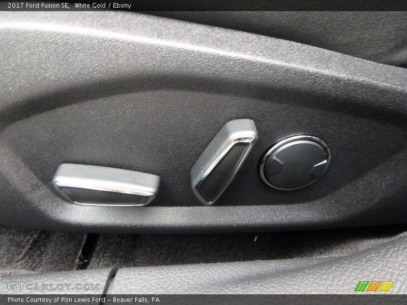 White Gold / Ebony 2017 Ford Fusion SE