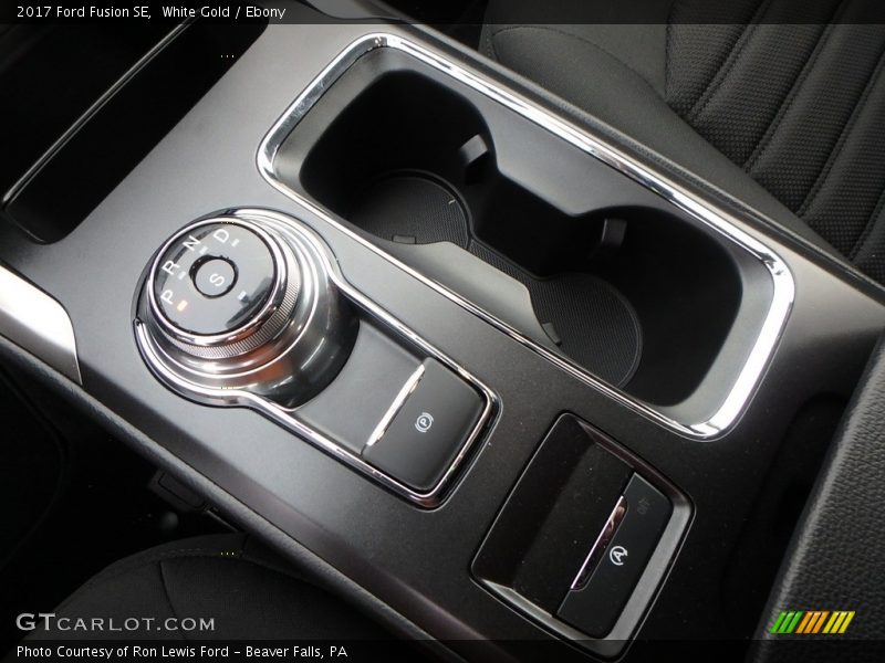 White Gold / Ebony 2017 Ford Fusion SE