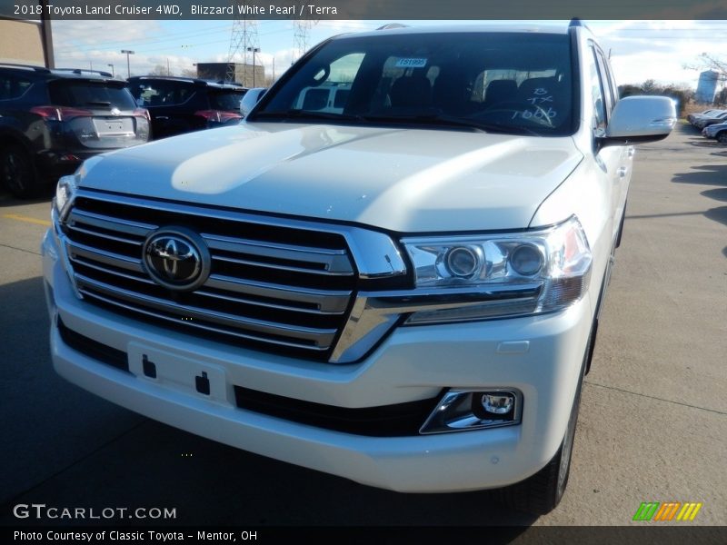 Blizzard White Pearl / Terra 2018 Toyota Land Cruiser 4WD