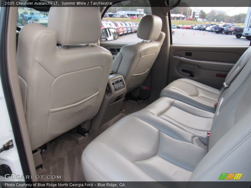 Summit White / Tan/Neutral 2005 Chevrolet Avalanche LT