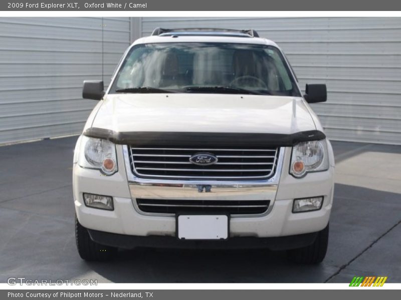 Oxford White / Camel 2009 Ford Explorer XLT