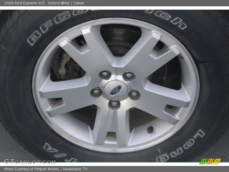 Oxford White / Camel 2009 Ford Explorer XLT