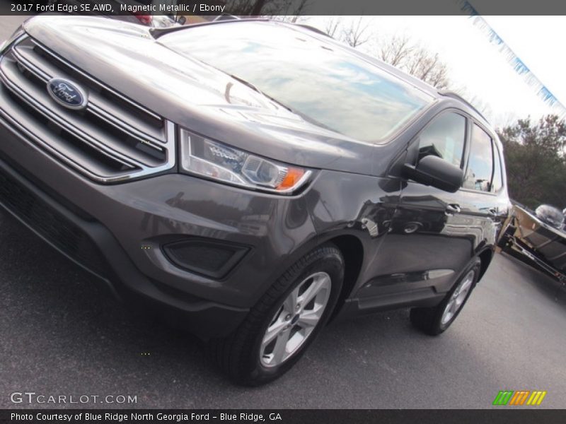 Magnetic Metallic / Ebony 2017 Ford Edge SE AWD