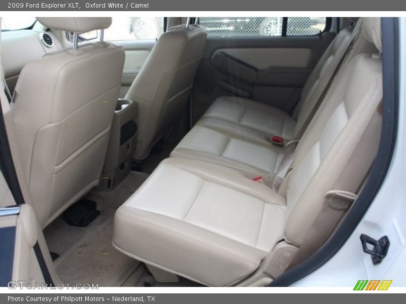 Oxford White / Camel 2009 Ford Explorer XLT