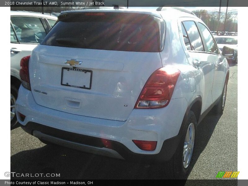Summit White / Jet Black 2018 Chevrolet Trax LT AWD