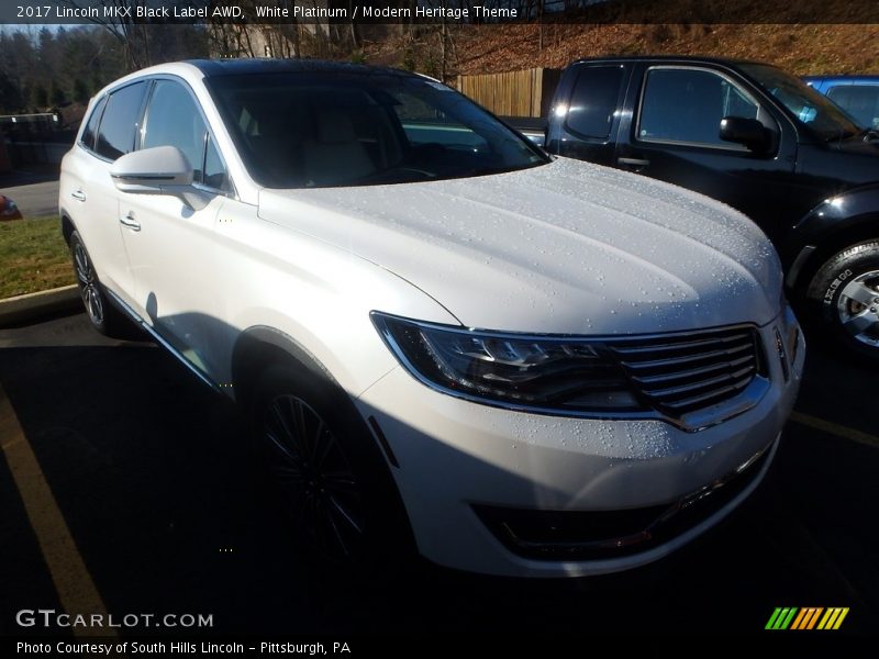 Front 3/4 View of 2017 MKX Black Label AWD