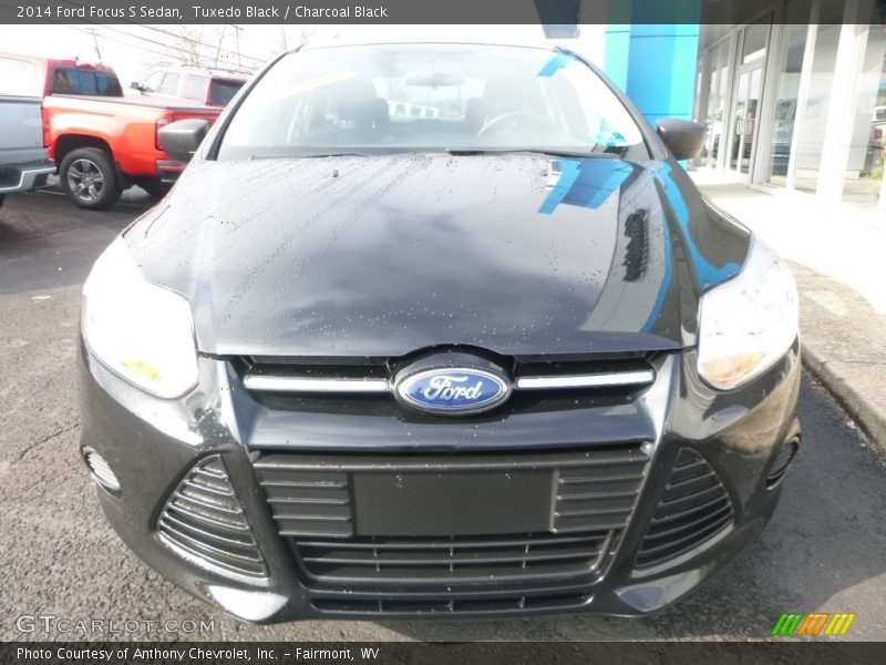 Tuxedo Black / Charcoal Black 2014 Ford Focus S Sedan